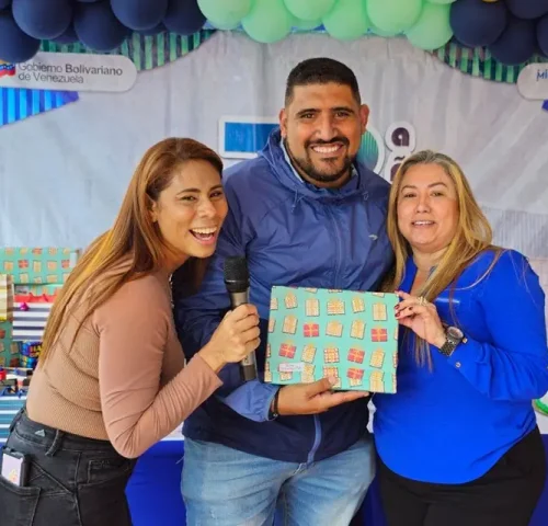 Almacenadora Caracas celebra a los cumpleañeros del primer trimestre del año