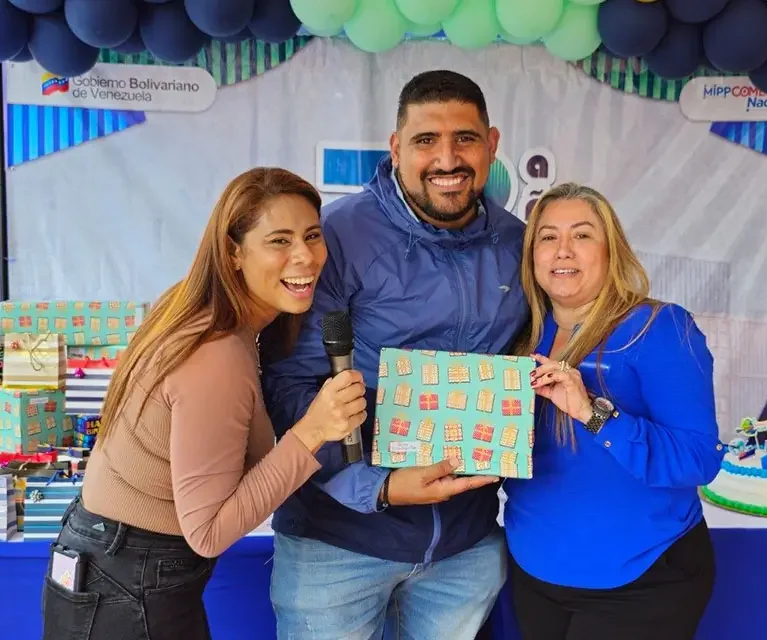 Almacenadora Caracas celebra a los cumpleañeros del primer trimestre del año